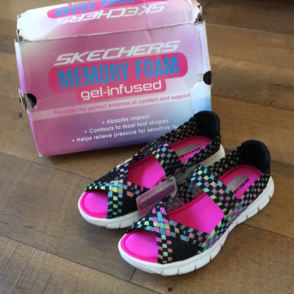 Stretch weave by Skechers